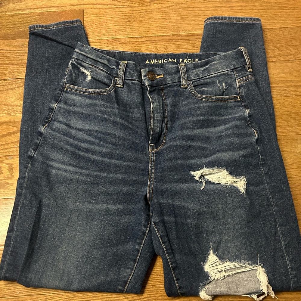 American Eagle Outfitters Women's Blue Distressed Jeans